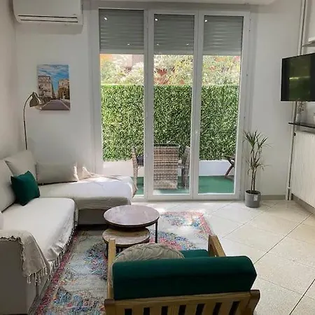 Apartment Beautiful 2 Bedroom, Close To Downtown